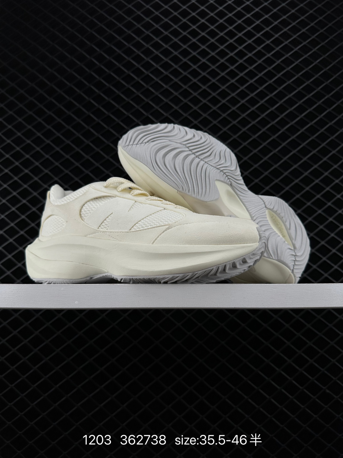 New Balance Warped Runner UWRPDMOB CLASSICs TRADITIONNELS